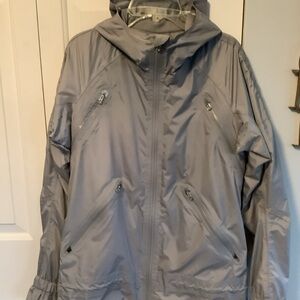 Women's Lululemon Gray Hooded Waterproof, size 4 Jacket